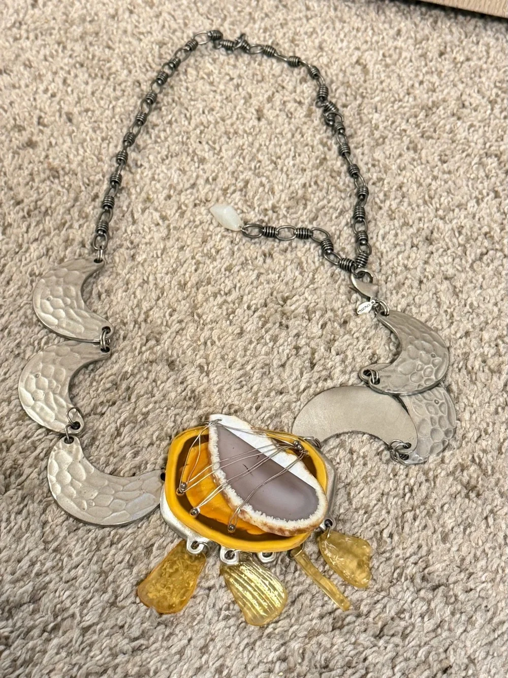 Chico’s Boho Statement Belt Silver Hammered Metal Agate Stone Amber  Waist Belt